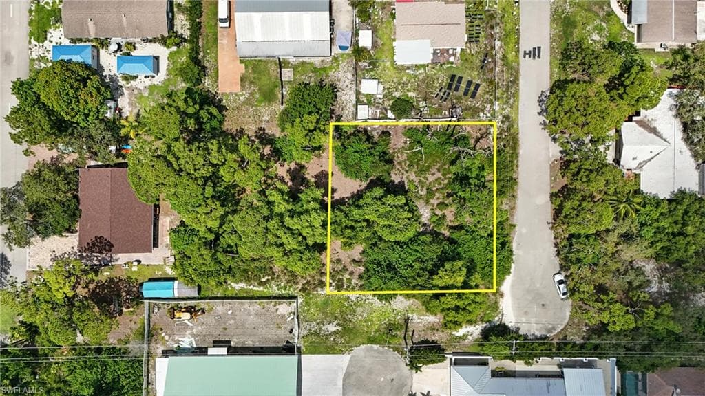 4295 Pine Lake RD BONITA SPRINGS, FL 34134