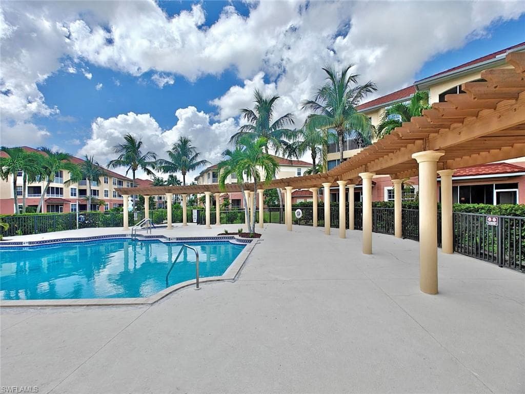 1121 Van Loon Commons CIR 304 CAPE CORAL, FL 33909