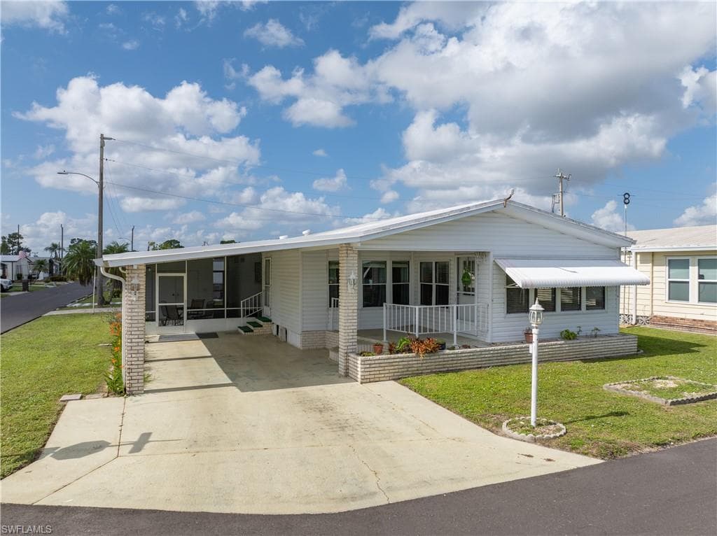 9231 Caloosa DR NORTH FORT MYERS, FL 33903