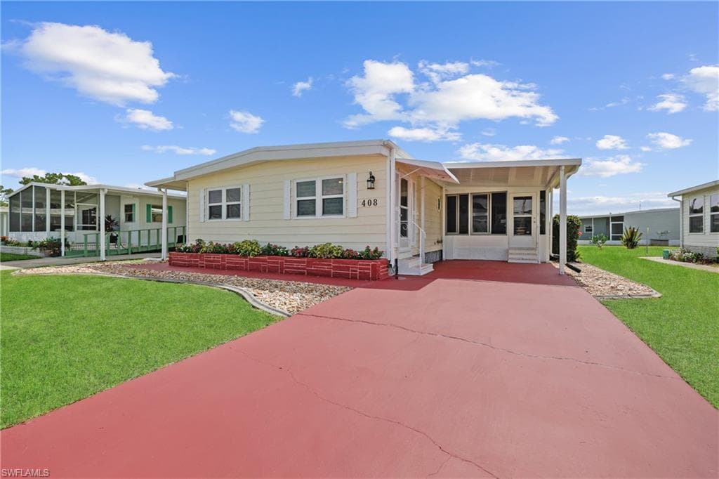 408 Timber LN N NORTH FORT MYERS, FL 33917