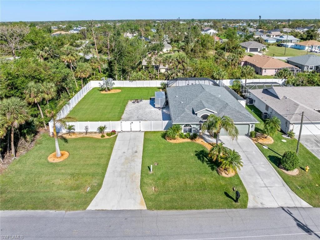 126 Spur DR ROTONDA WEST, FL 33947