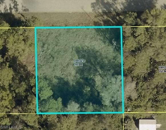 2702 7th ST LEHIGH ACRES, FL 33936