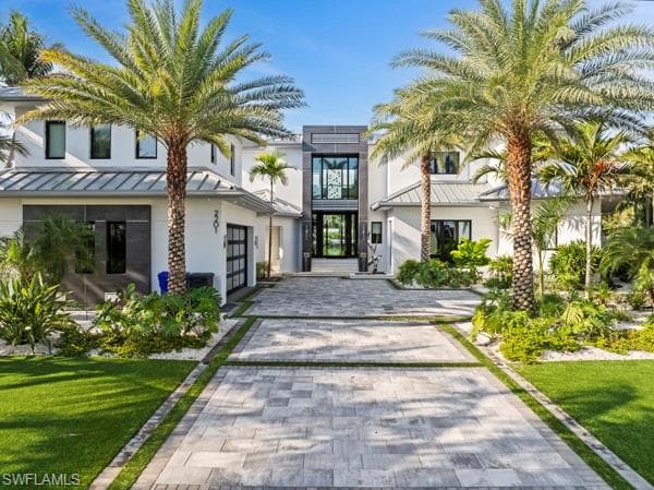 2201 Shad CT NAPLES, FL 34102