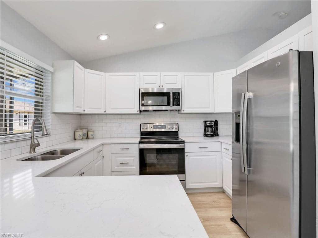 4829 Molokai DR 12 NAPLES, FL 34112