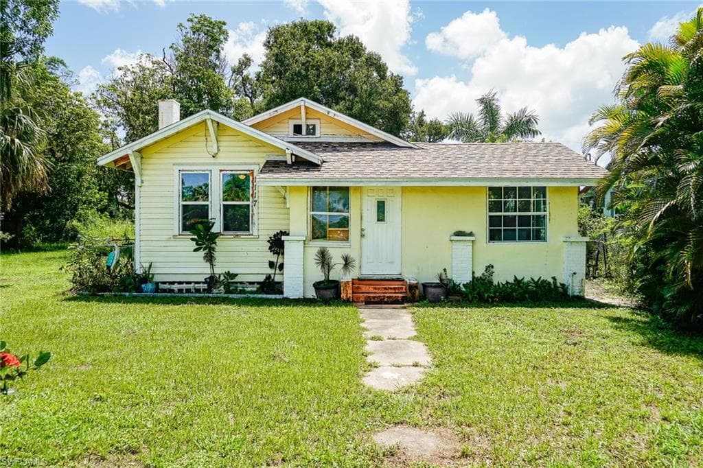1117 Rose AVE FORT MYERS, FL 33916