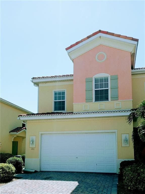 9813 Quinta Artesa WAY 101 FORT MYERS, FL 33908