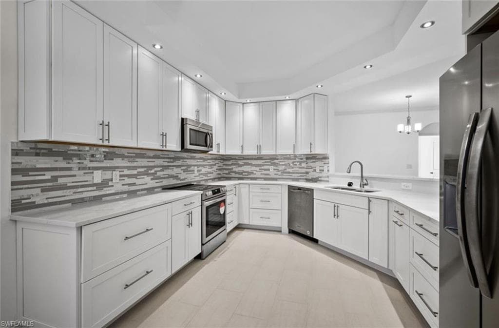 7056 Pelican Bay BLVD B102 NAPLES, FL 34108