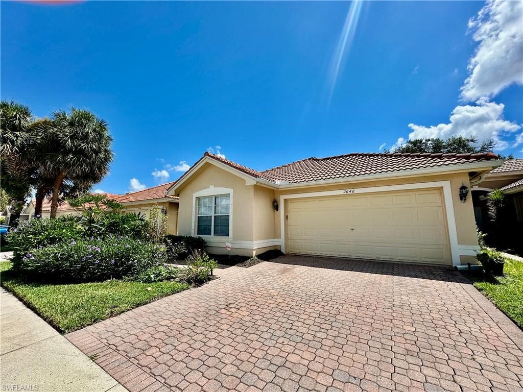 2048 Painted Palm DR NAPLES, FL 34119