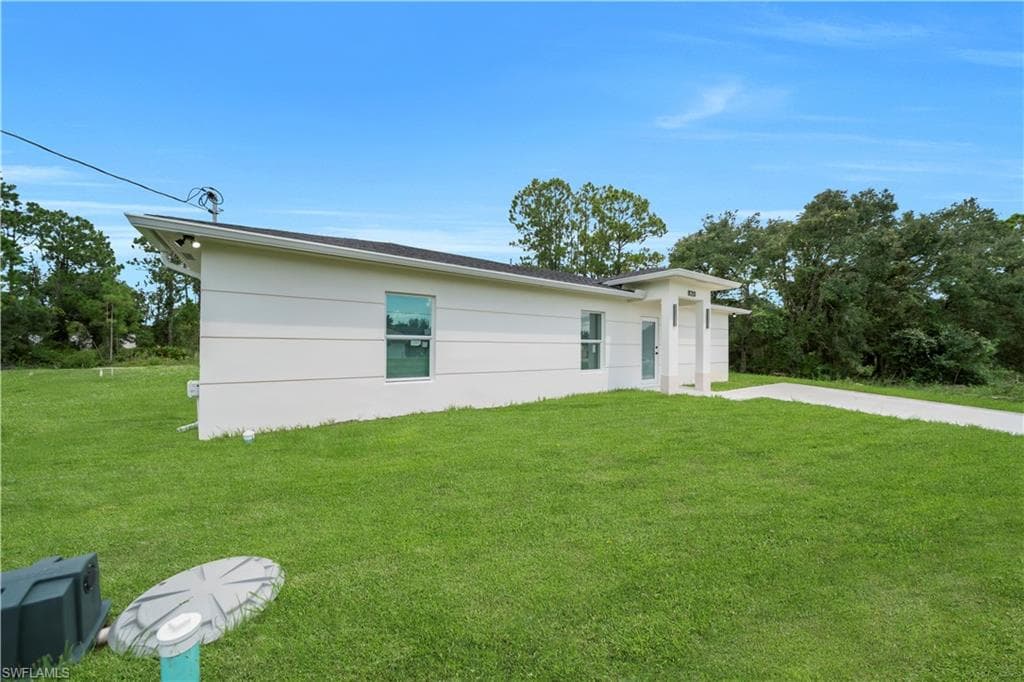 820 Hibiscus AVE LEHIGH ACRES, FL 33972