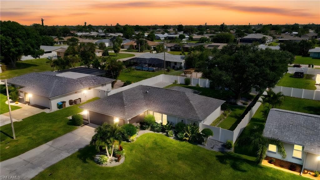 1309 SE 37th ST CAPE CORAL, FL 33904
