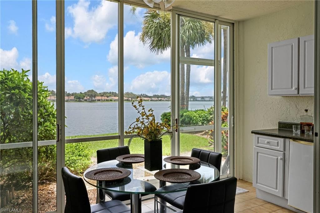 2541 Citrus Lake DR A103 NAPLES, FL 34109