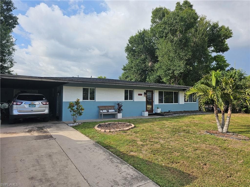 1615 Grace AVE FORT MYERS, FL 33901
