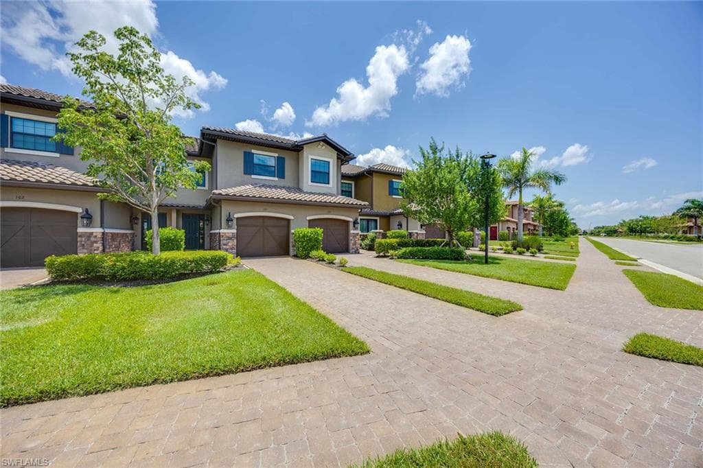 15244 Zeno WAY 203 NAPLES, FL 34114