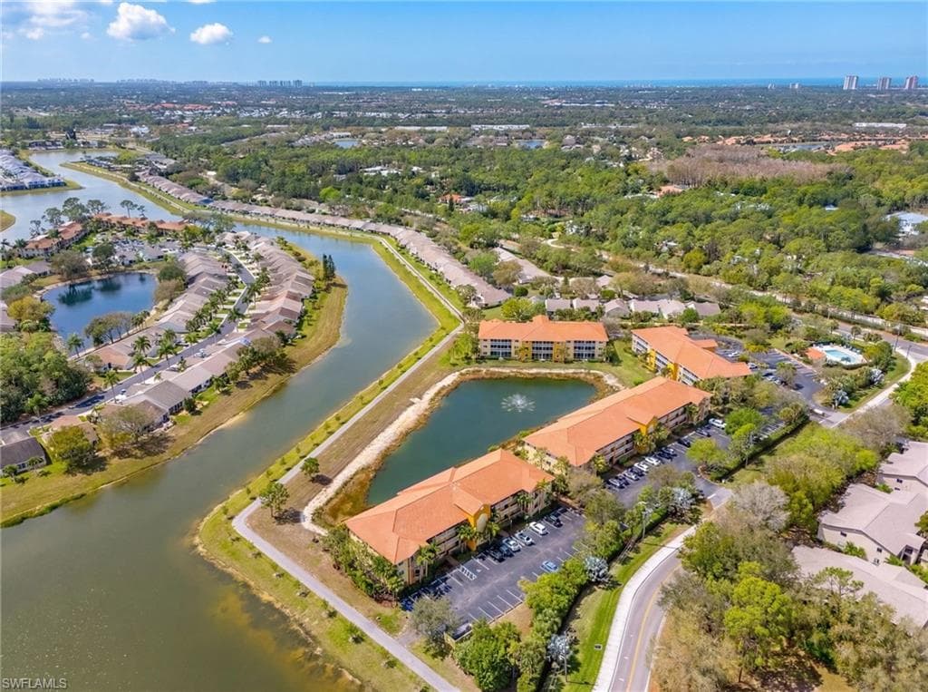 10020 Maddox LN 114 BONITA SPRINGS, FL 34135