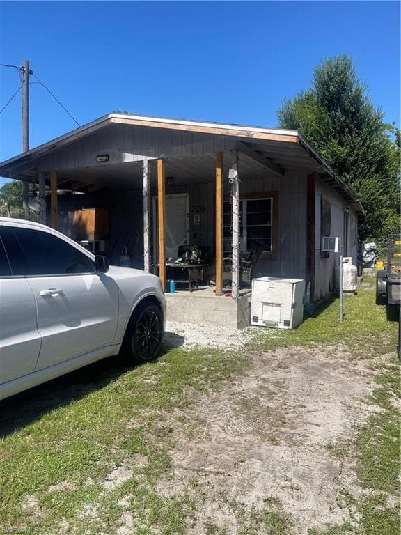 220 N 7th ST IMMOKALEE, FL 34142