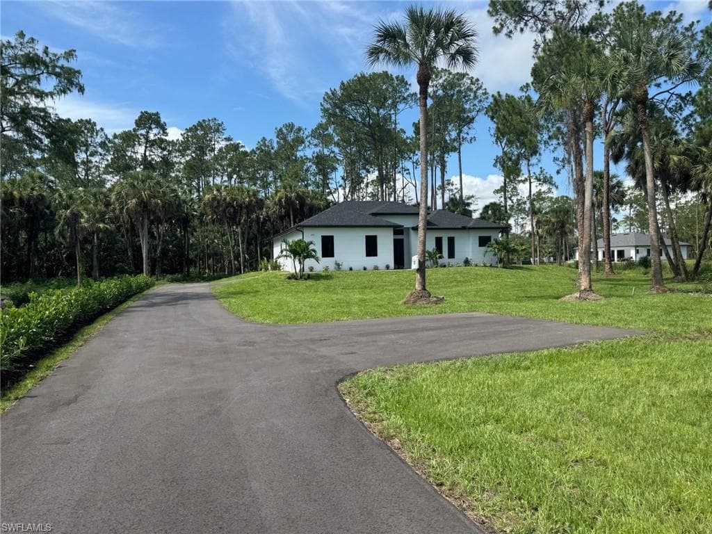 264 Golden Gate BLVD E NAPLES, FL 34117