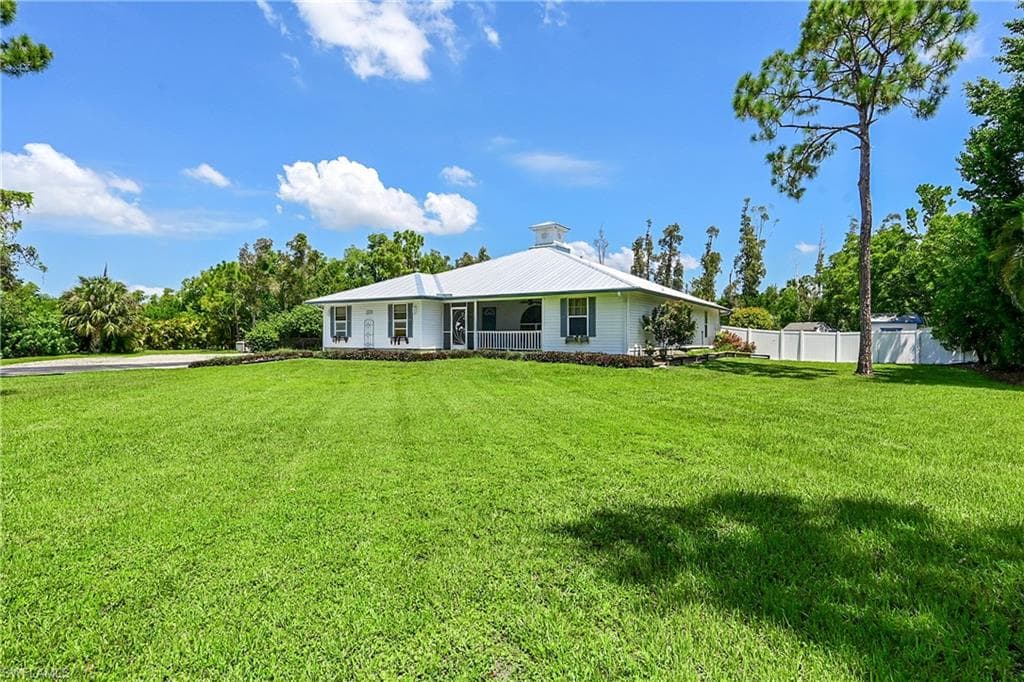 6163 Briarwood TER FORT MYERS, FL 33912