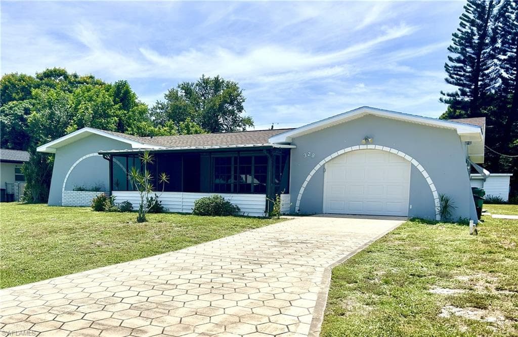 328 Tranquilla Ave PORT ST. LUCIE, FL 34983