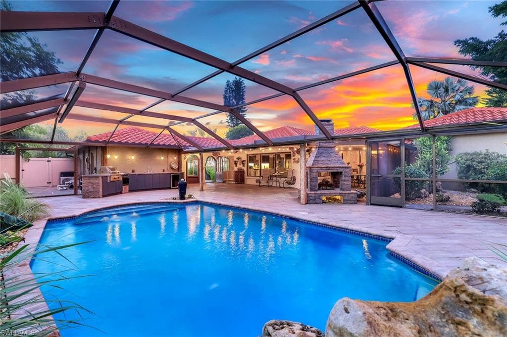 12305 Avida LN BONITA SPRINGS, FL 34135