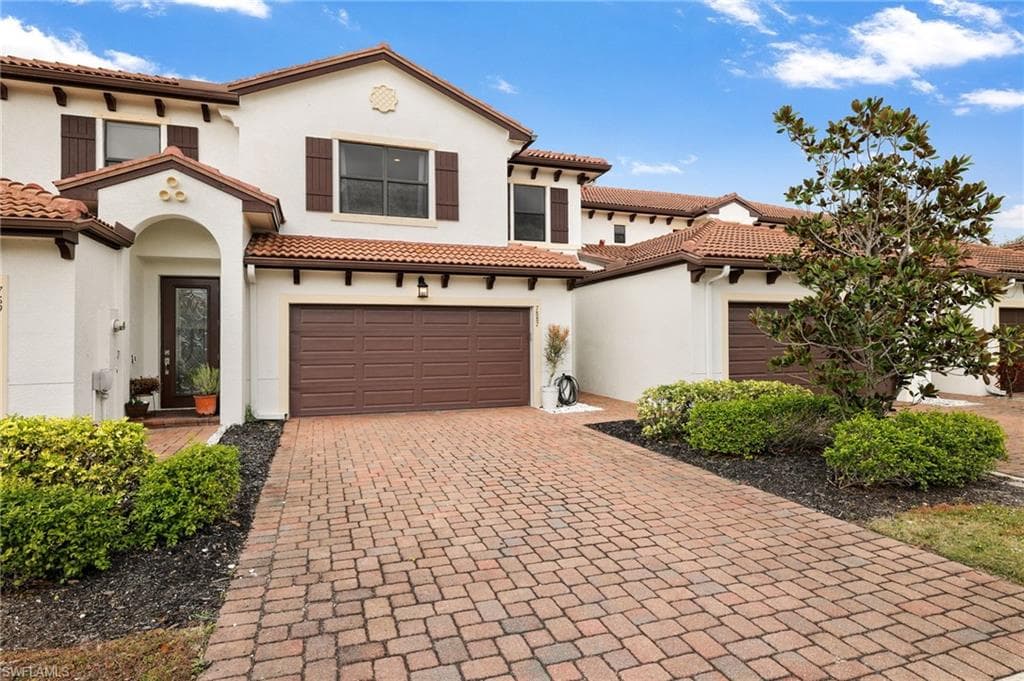 7887 Bristol CIR NAPLES, FL 34120
