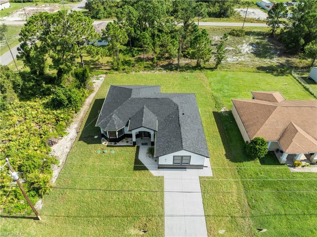 2616 26th ST SW LEHIGH ACRES, FL 33976