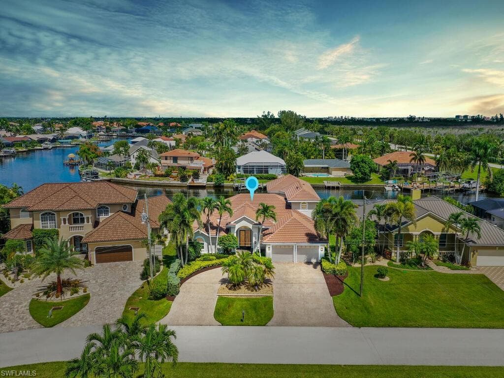 5795 SW 7th CT CAPE CORAL, FL 33914