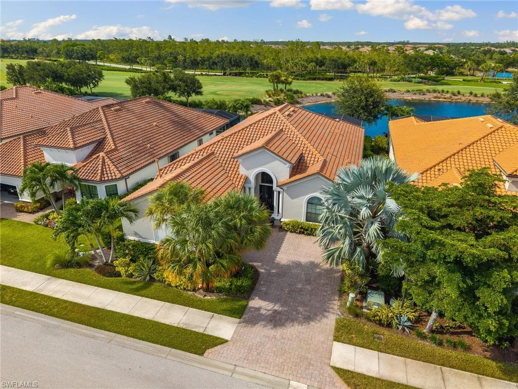 8828 Savona CT NAPLES, FL 34119