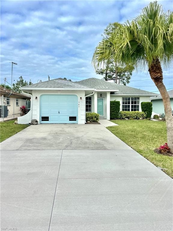 787 108th AVE N NAPLES, FL 34108