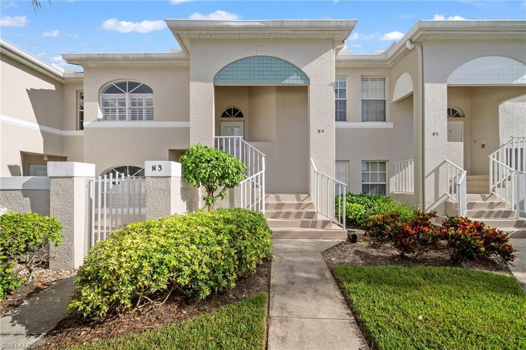 13120 Castle Harbour DR N4 NAPLES, FL 34110
