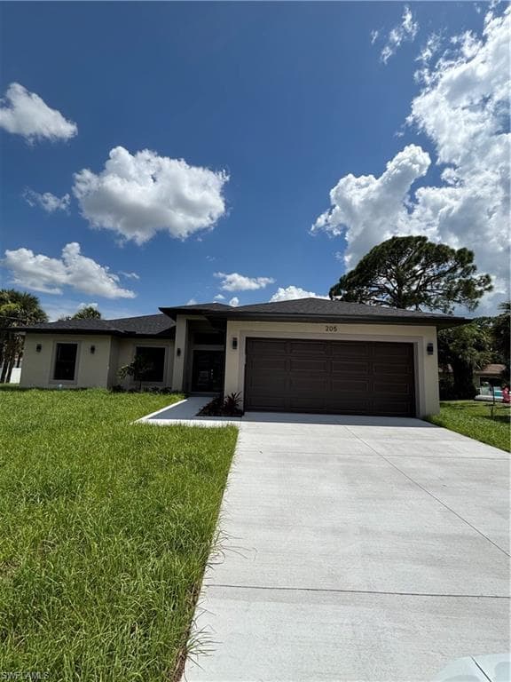 205 7th ST LEHIGH ACRES, FL 33972