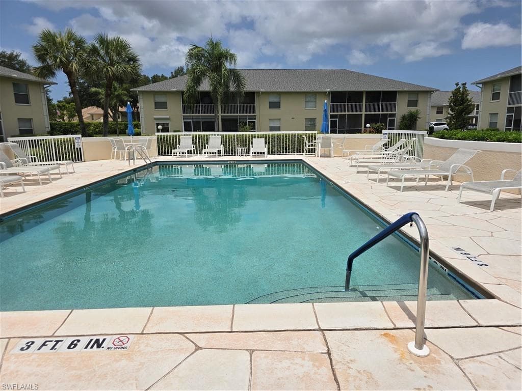 605 Squire CIR 203 NAPLES, FL 34104