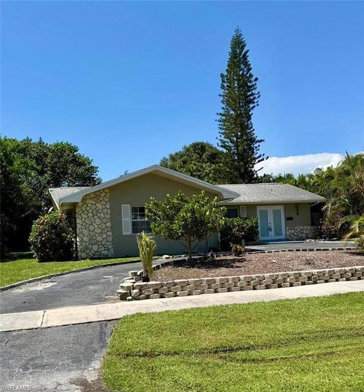 3530 Santiago WAY NAPLES, FL 34105