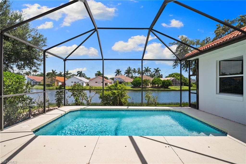 5014 Old Pond DR NAPLES, FL 34104