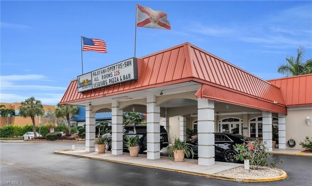 2555 9th ST N 139 NAPLES, FL 34103