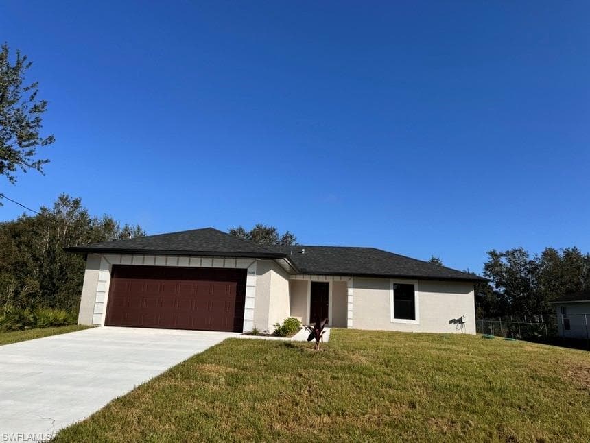 2502 35th ST SW LEHIGH ACRES, FL 33976