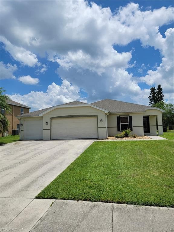 8171 Liriope LOOP LEHIGH ACRES, FL 33972