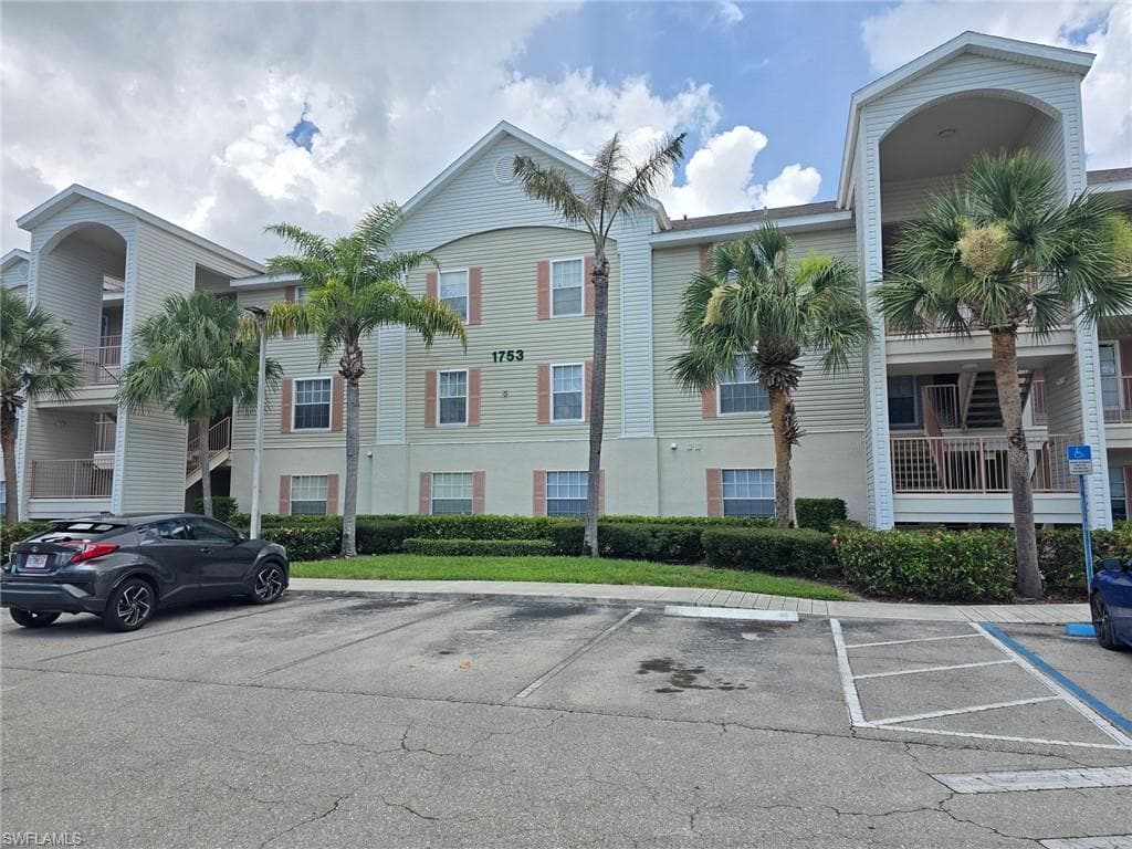 1753 Four Mile Cove PKWY 120 CAPE CORAL, FL 33990