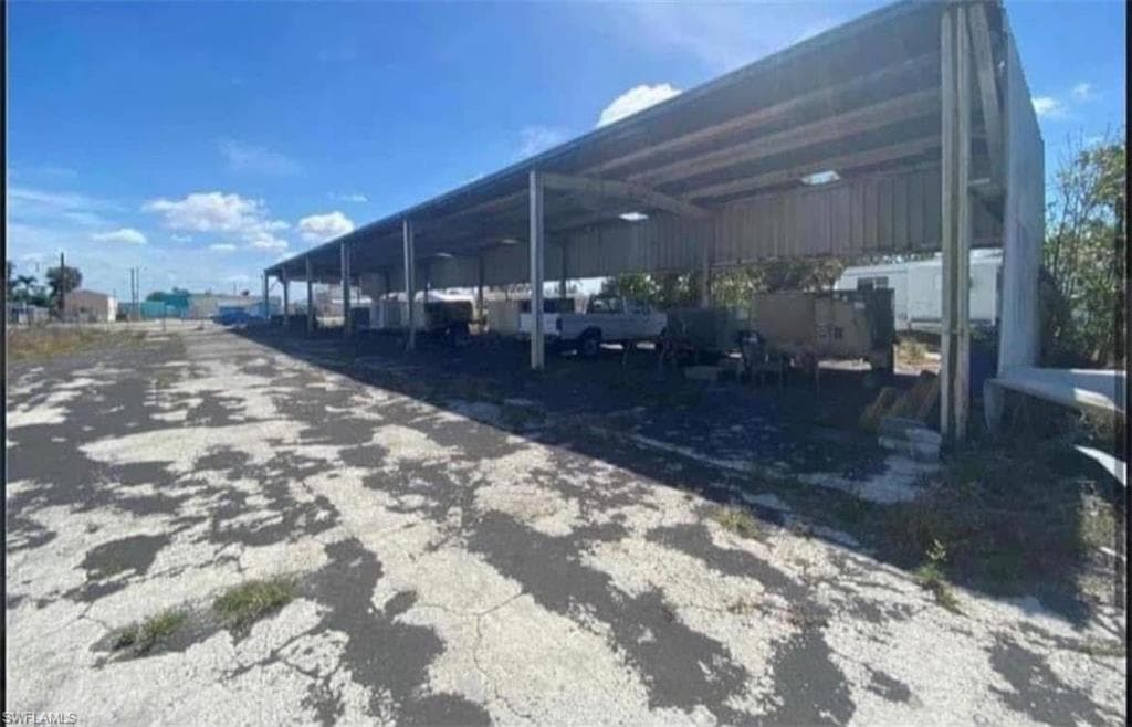 1069 N Tamiami TRL NORTH FORT MYERS, FL 33903