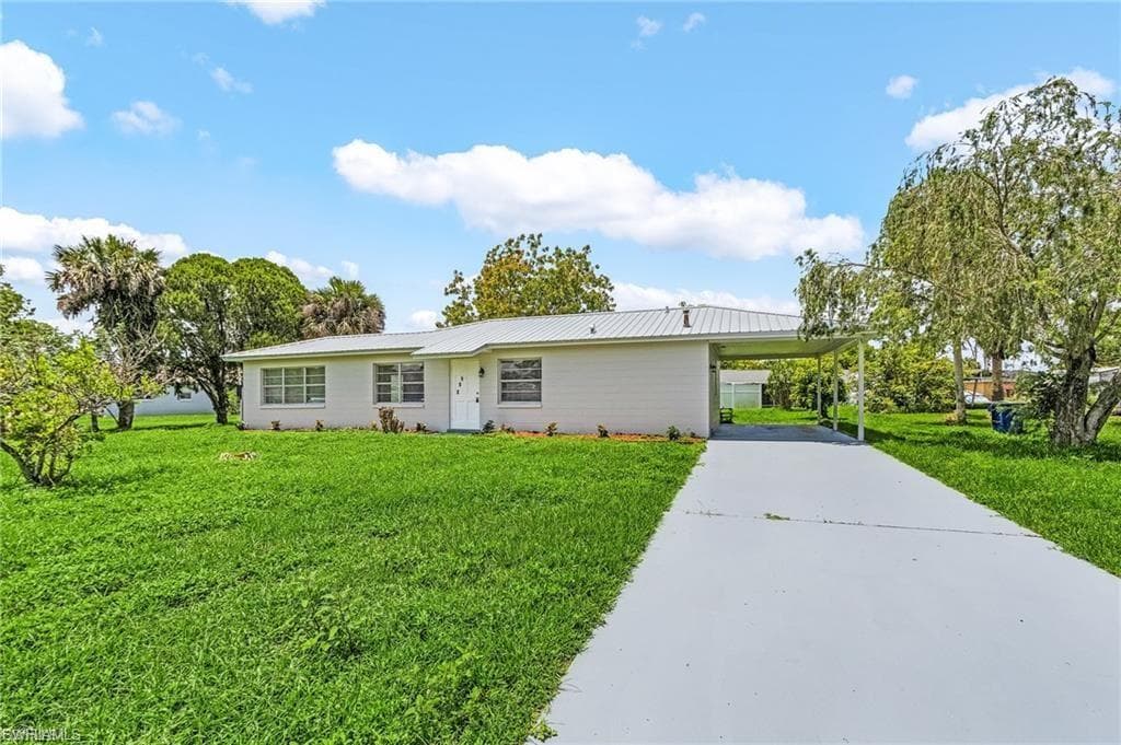 205 Purdue ST LEHIGH ACRES, FL 33936
