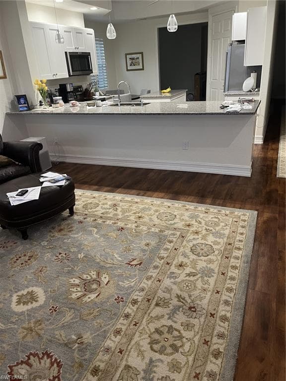 3099 Lancaster DR 2 NAPLES, FL 34105