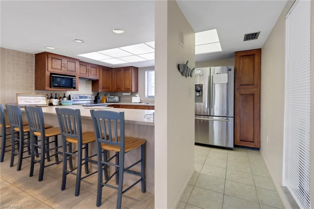 5015 Harbortown LN 104 FORT MYERS, FL 33919
