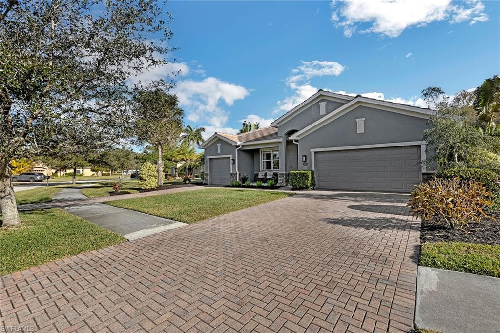 3300 Hampton BLVD ALVA, FL 33920