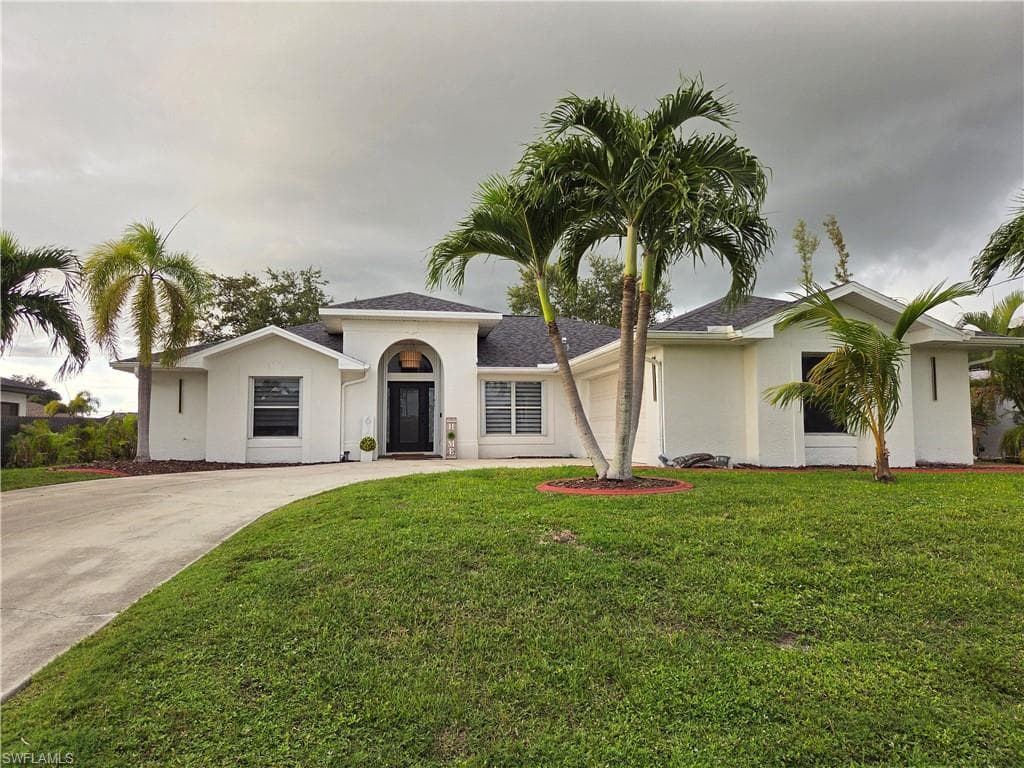 619 SW 28th TER CAPE CORAL, FL 33914