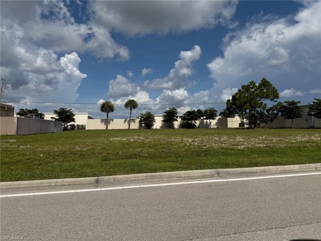 4209 SW 9th AVE CAPE CORAL, FL 33914