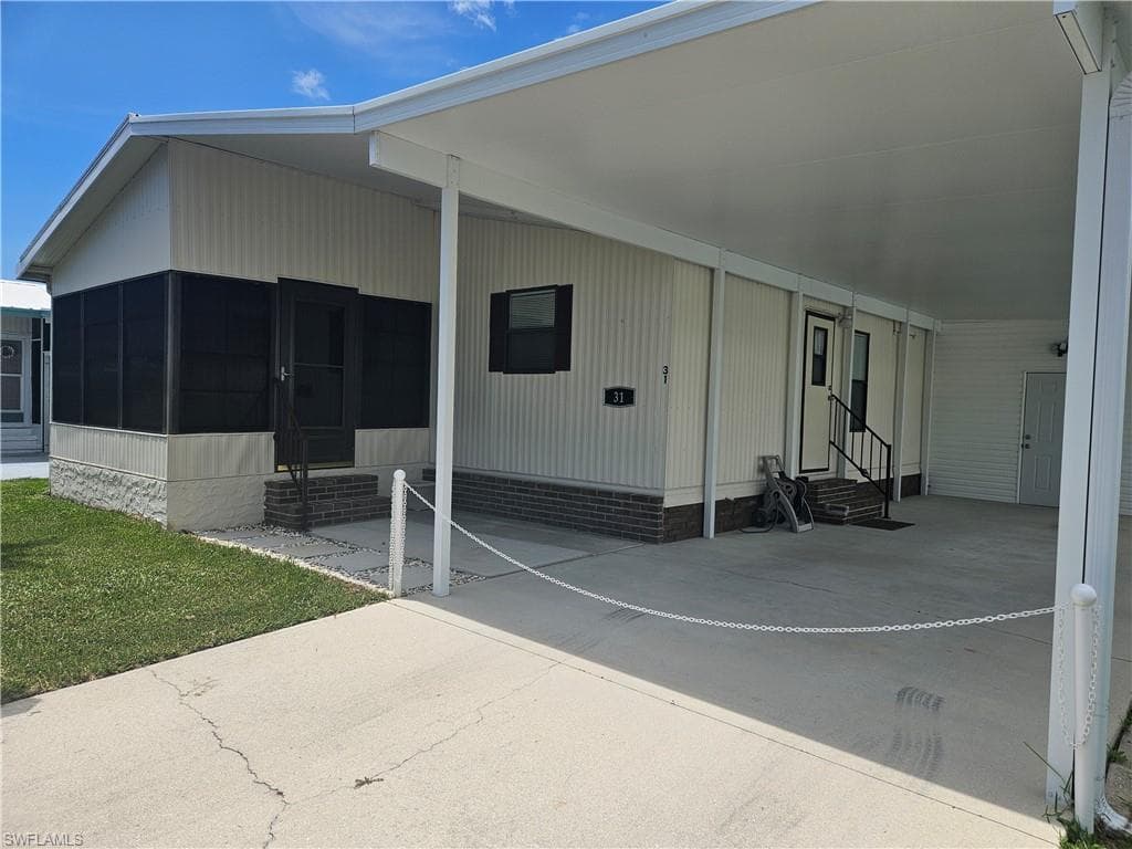 31 Amethyst AVE 31A NAPLES, FL 34114