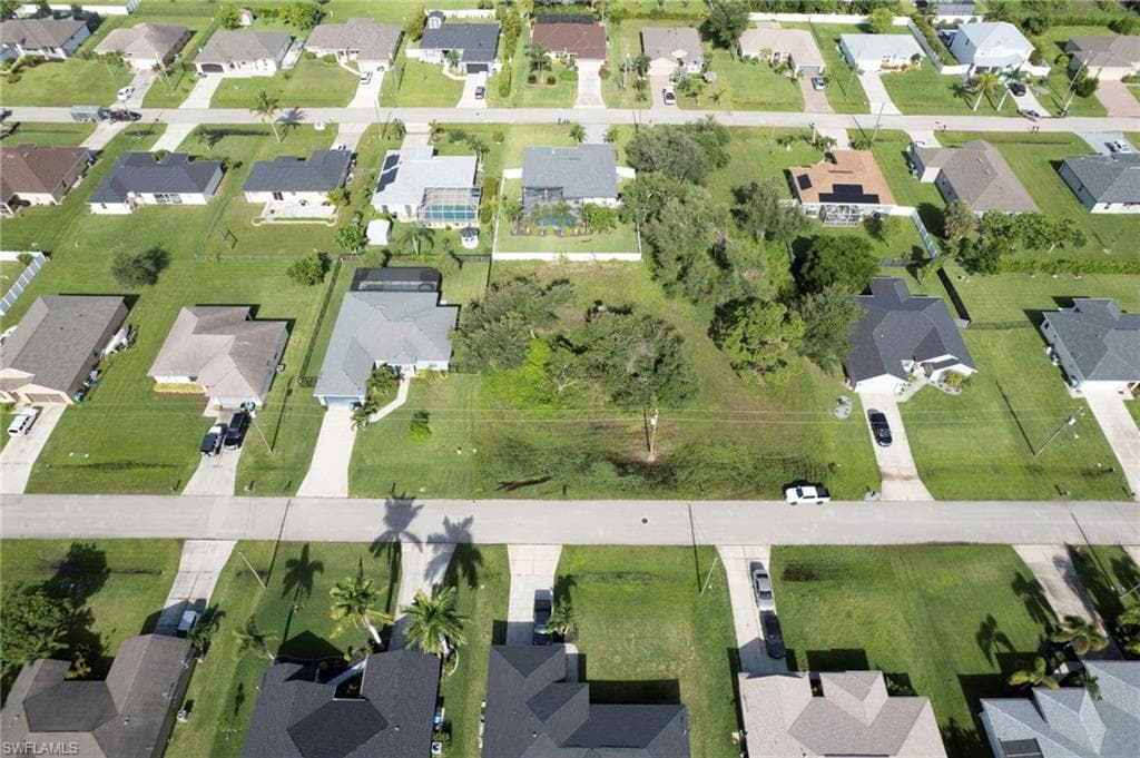 1502 19th AVE CAPE CORAL, FL 33991