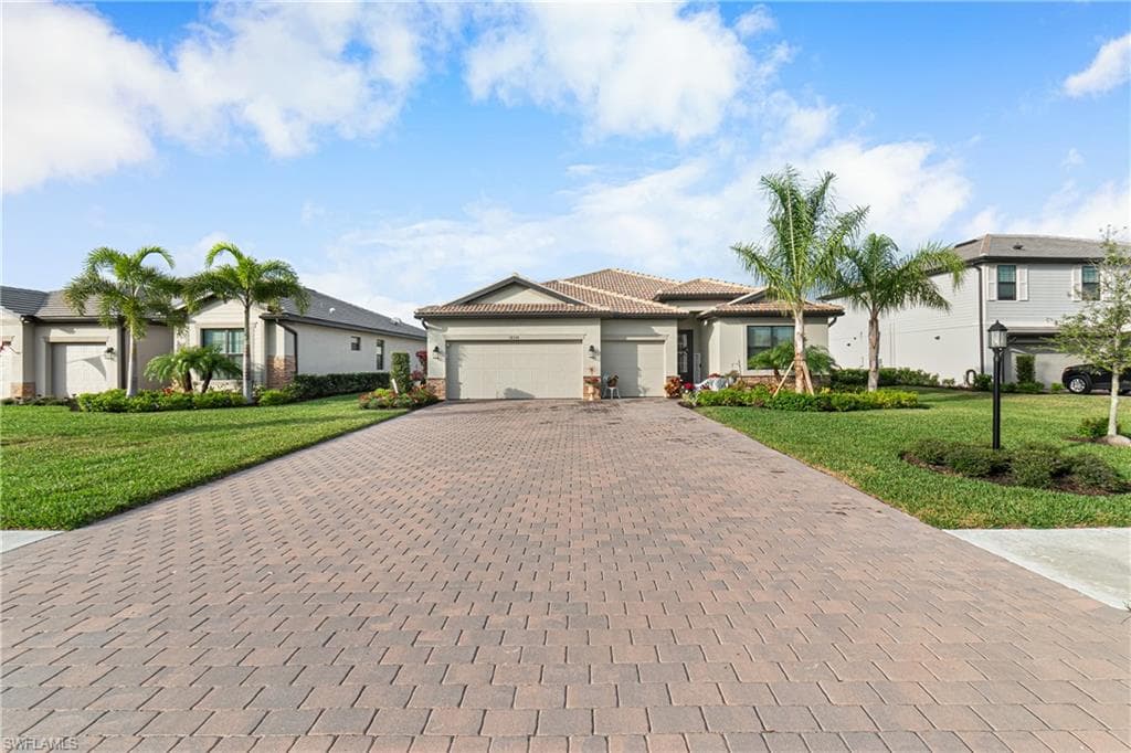 18348 Parksville DR ESTERO, FL 33928