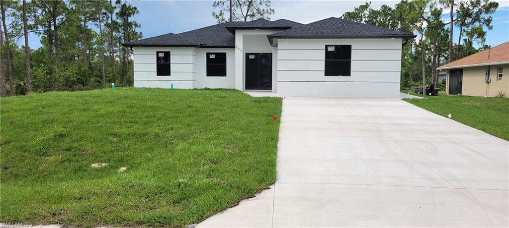 607 Hutton ST LEHIGH ACRES, FL 33974