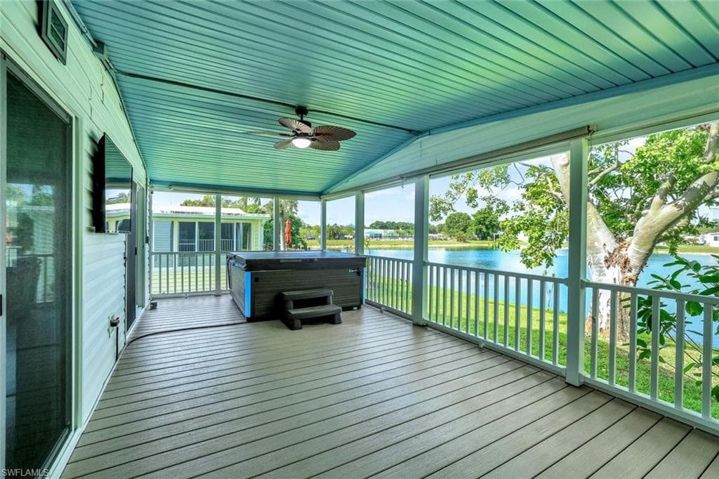 33 Covey LN 33 NAPLES, FL 34114