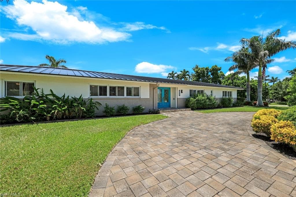 5237 Del Prado BLVD S CAPE CORAL, FL 33904
